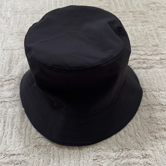 Lululemon Both Ways Reversible Bucket Hat - Black & Camo Deep Coal Multi, EUC - Picture 7 of 16